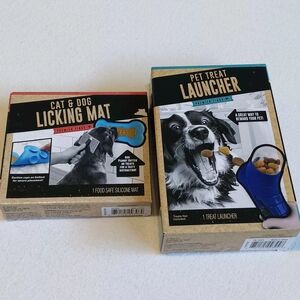 NEW Pet Treat Launcher and Licking Mat Set - Blue